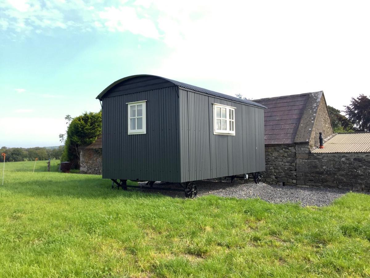 Villa Sheelin Huts Blue, Hot-Tub Available From 1St April Until 1St November Cavan Exterior foto